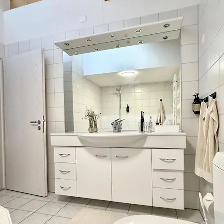 Appartement Penthouse Victoria's Im Haus Judith By Interhome *
